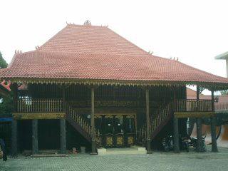 rumah limas palembang telah diakui sebagai rumah adat tradisional ...